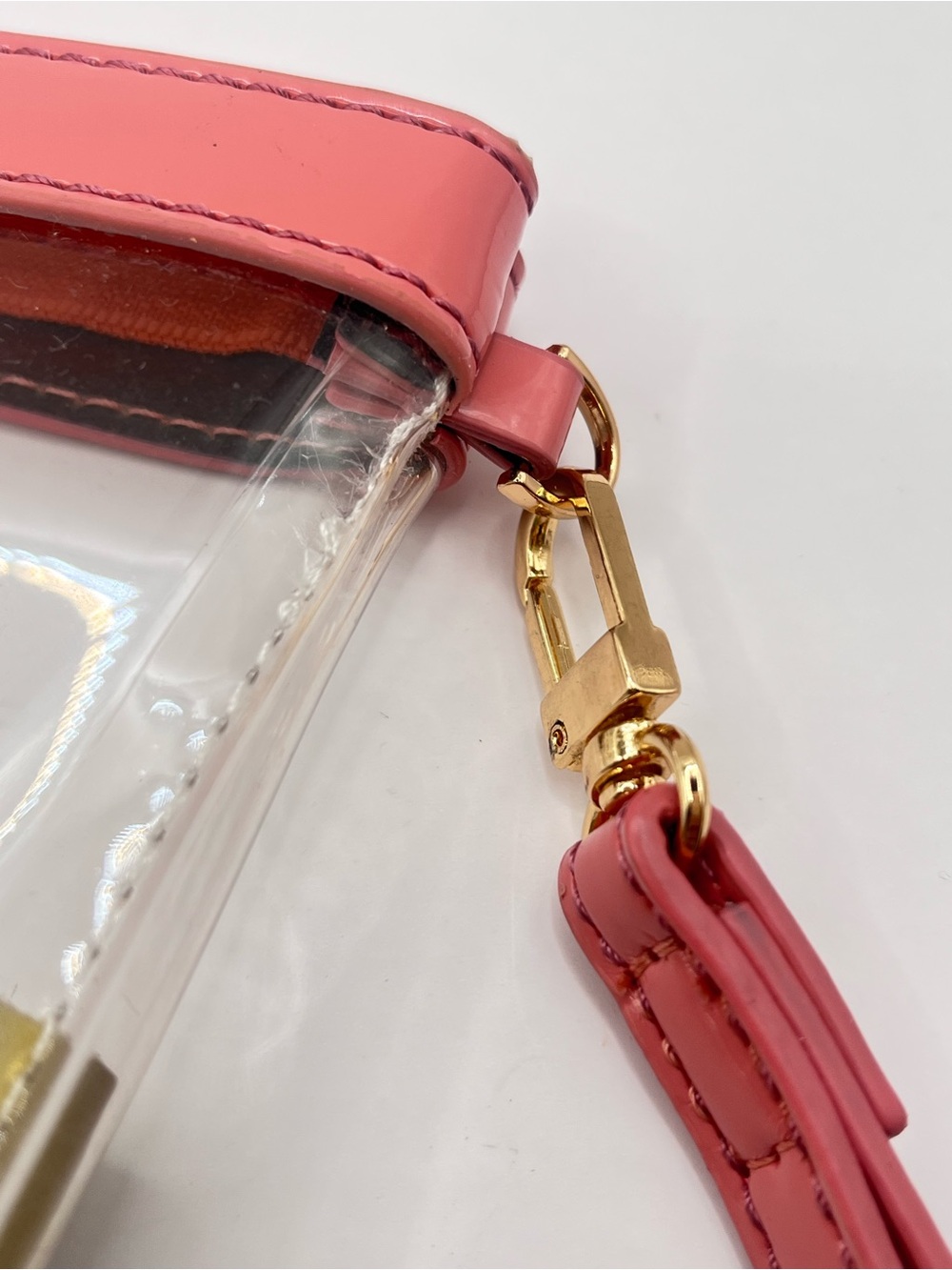 Kelly Wynne New Clear Wristlet Bag with Leather-Rose - Picture 3 of 6